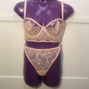 Beautiful, sexy, Savege X Fenty bra/thong